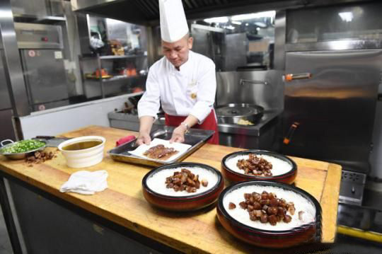 “李锦记”杯PG电子游戏官方网站餐饮集团粤菜国际美食文化节在兰州隆重举行